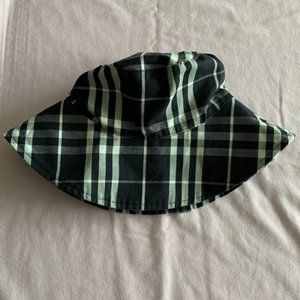 Burberry black and white plaid bucket hat